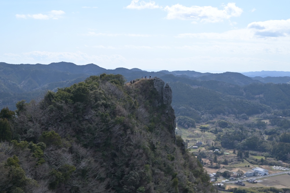 『絶景低山コースガイド』が発売になりました